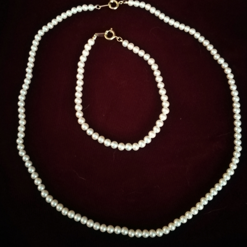 Vintage Child's Faux Pearl Necklace & Bracelet Set